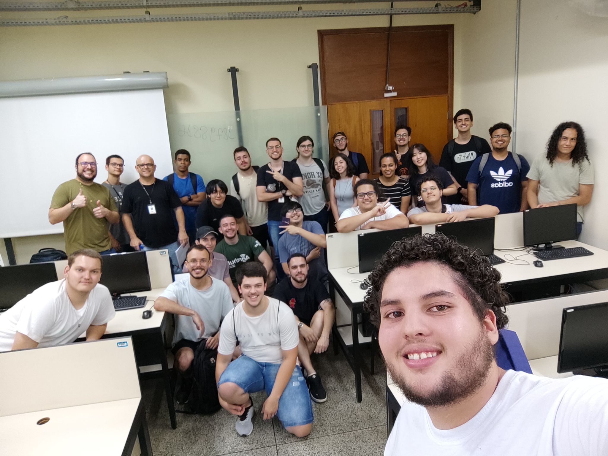 Roda de escuta com educadores